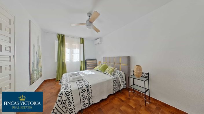 Image No.27-5 Bed Villa for sale