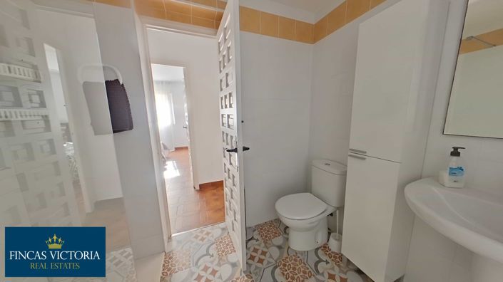 Image No.33-5 Bed Villa for sale