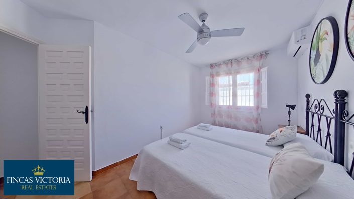 Image No.35-5 Bed Villa for sale