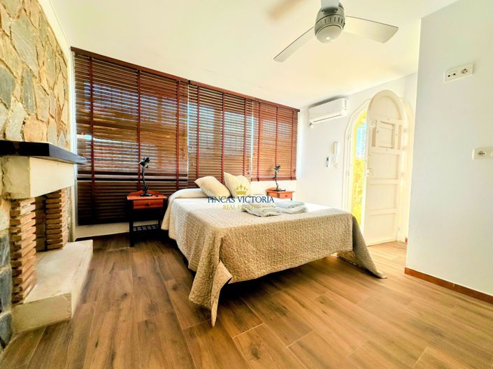 Image No.42-5 Bed Villa for sale