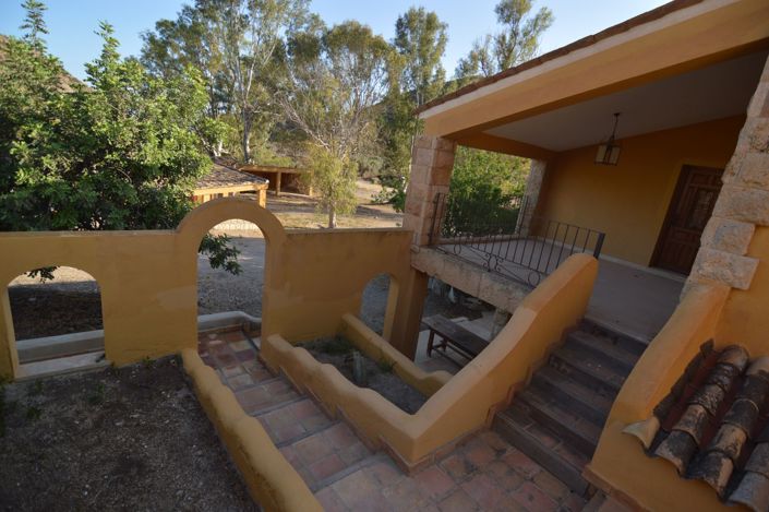 Image No.27-3 Bed Property for sale