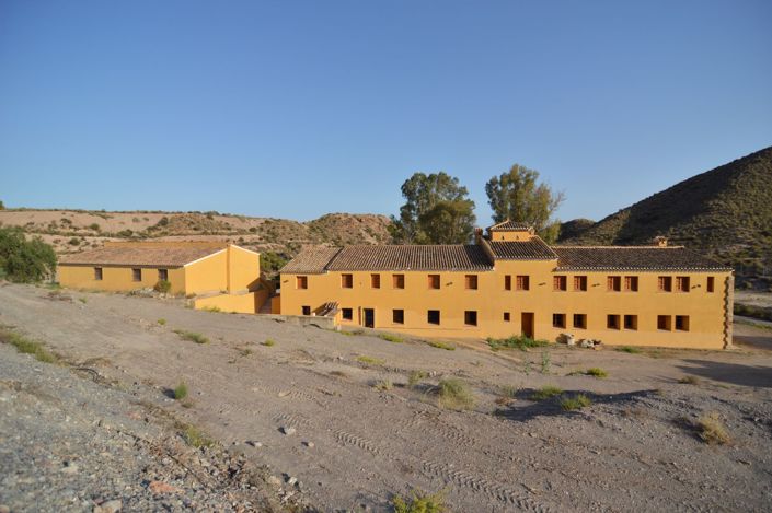 Image No.3-3 Bed Property for sale