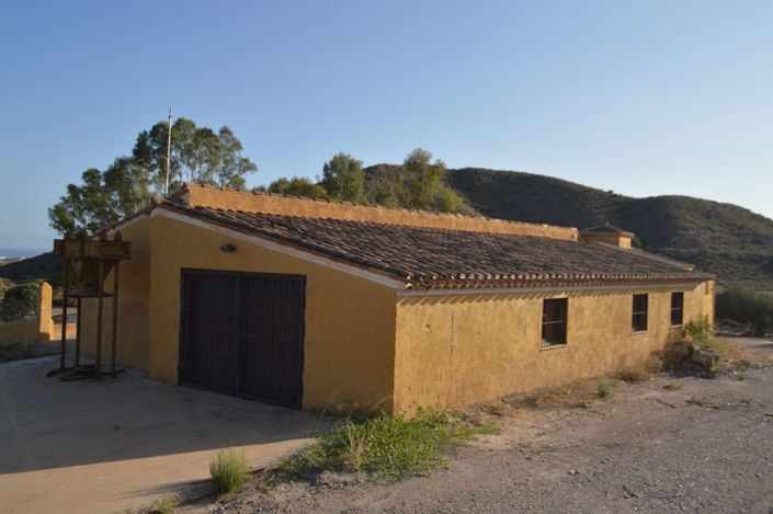 Image No.32-3 Bed Property for sale