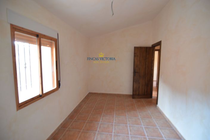 Image No.18-4 Bed Property for sale