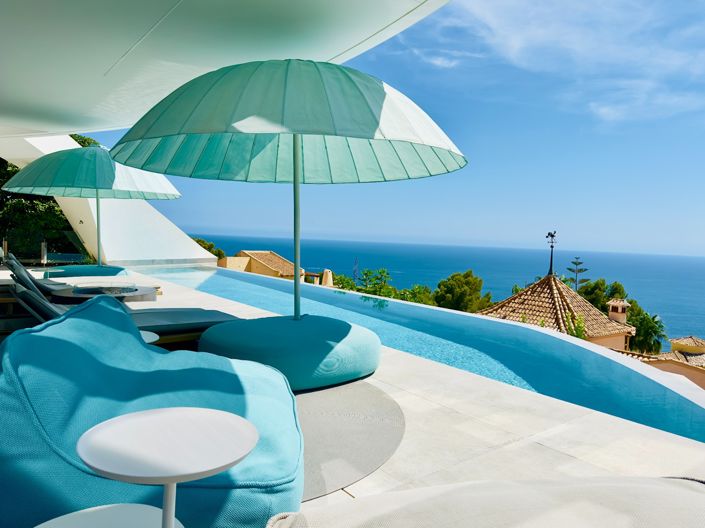 Image No.1-4 Bed Villa for sale