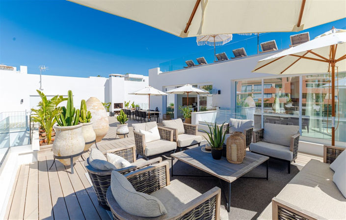 Image No.7-9 Bed Villa for sale