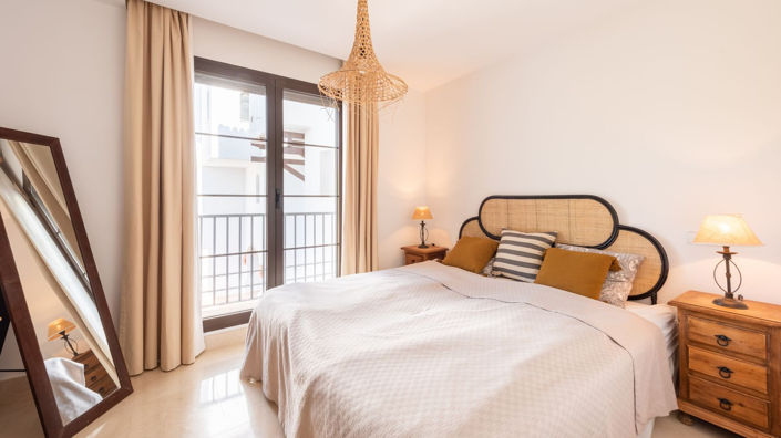 Image No.12-2 Bed Apartment for sale