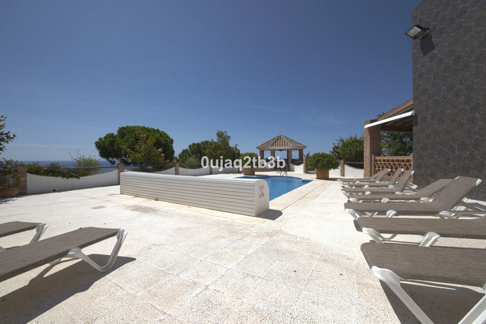 Image No.3-6 Bed Villa for sale