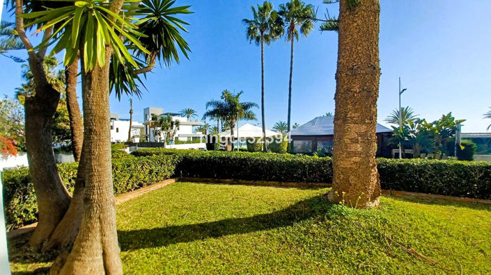 Image No.18-3 Bed Apartment for sale