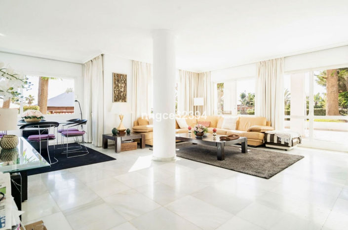 Image No.20-3 Bed Apartment for sale