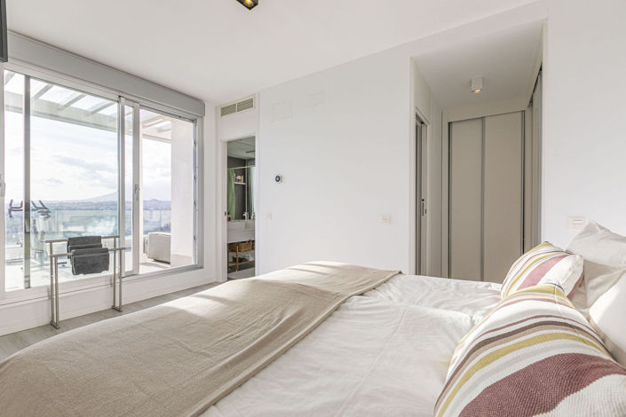 Image No.15-3 Bed Penthouse for sale