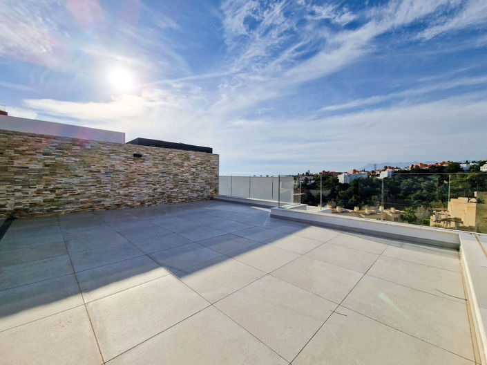 Image No.5-2 Bed Penthouse for sale