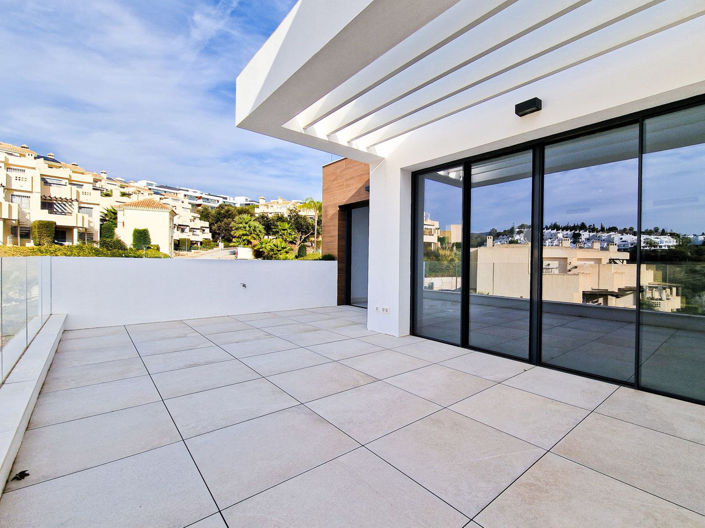 Image No.8-2 Bed Penthouse for sale