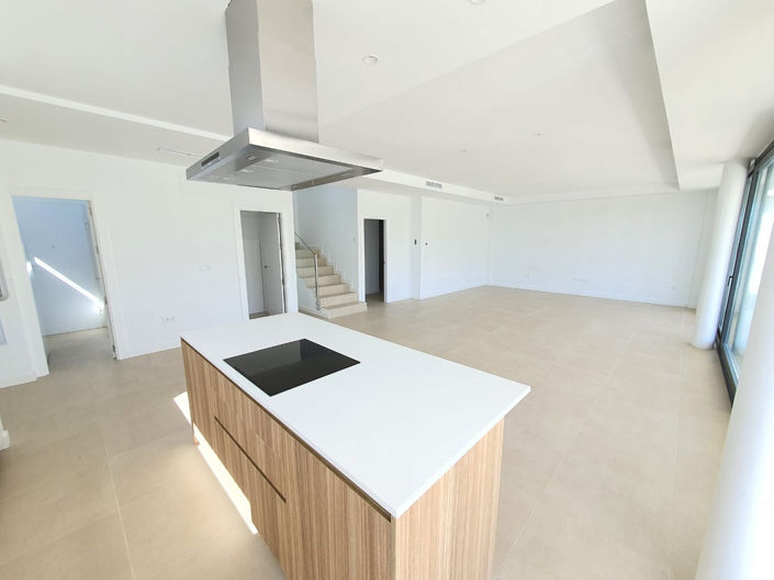 Image No.14-4 Bed Villa for sale