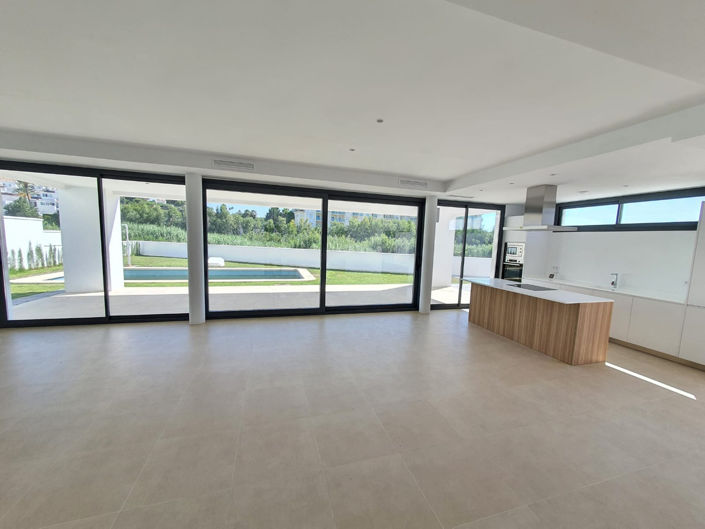 Image No.15-4 Bed Villa for sale