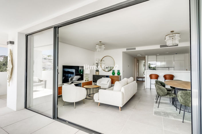 Image No.10-3 Bed Apartment for sale