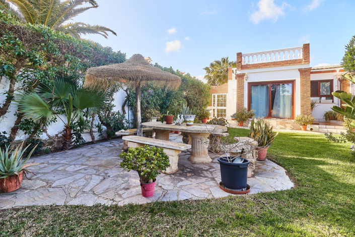 Image No.3-4 Bed Villa for sale