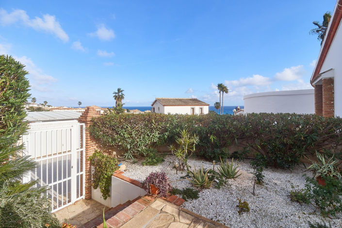 Image No.9-4 Bed Villa for sale