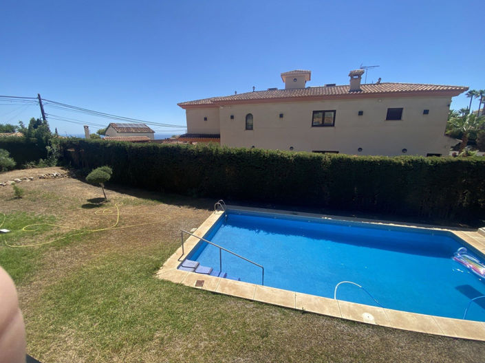 Image No.2-3 Bed Villa for sale