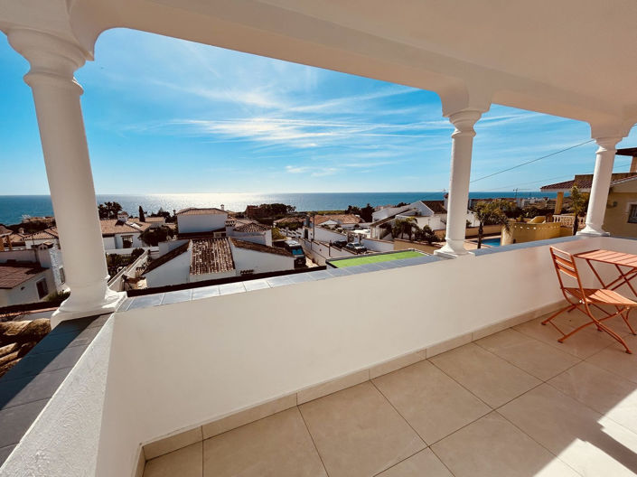 Image No.6-4 Bed Villa for sale