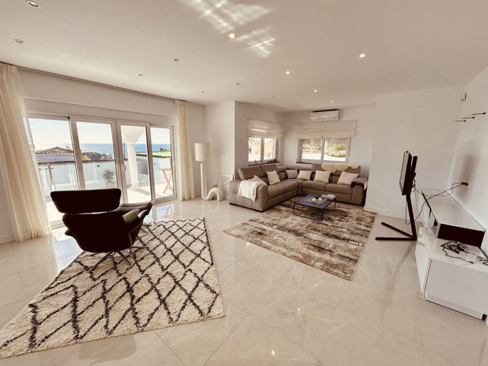 Image No.7-4 Bed Villa for sale