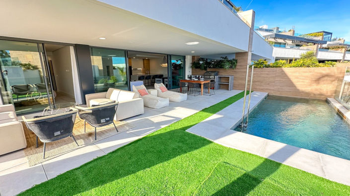 Image No.8-3 Bed Duplex for sale