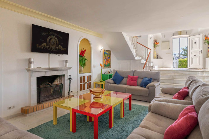 Image No.10-5 Bed Villa for sale