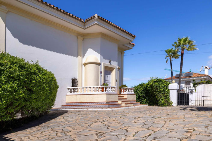 Image No.4-5 Bed Villa for sale