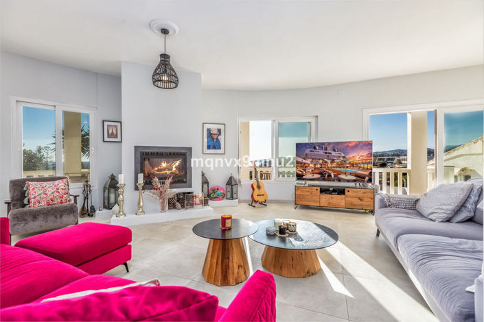 Image No.17-5 Bed Villa for sale