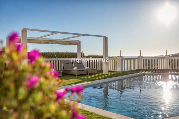 Image No.2-5 Bed Villa for sale