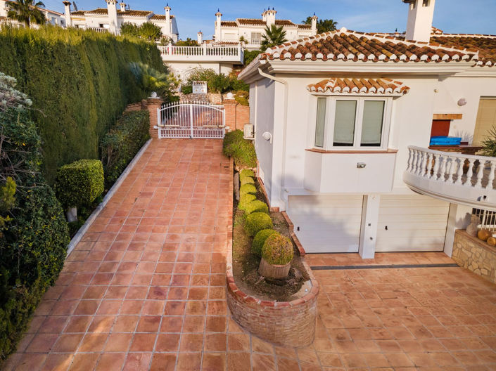 Image No.11-4 Bed Villa for sale