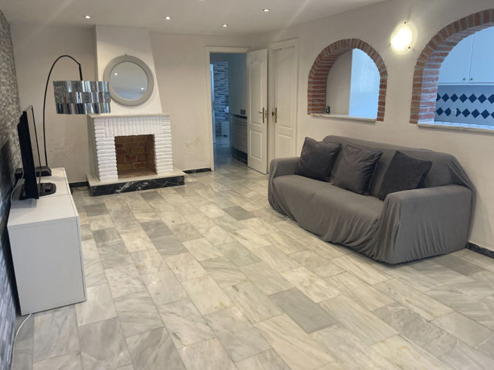 Image No.15-6 Bed Villa for sale