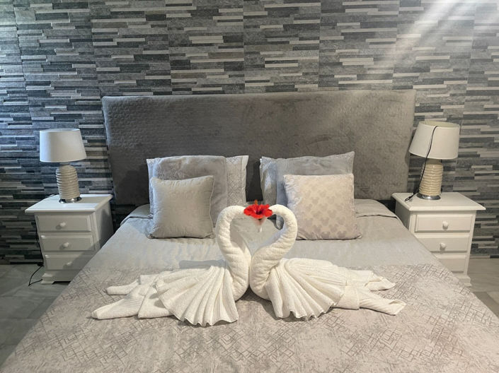 Image No.25-6 Bed Villa for sale