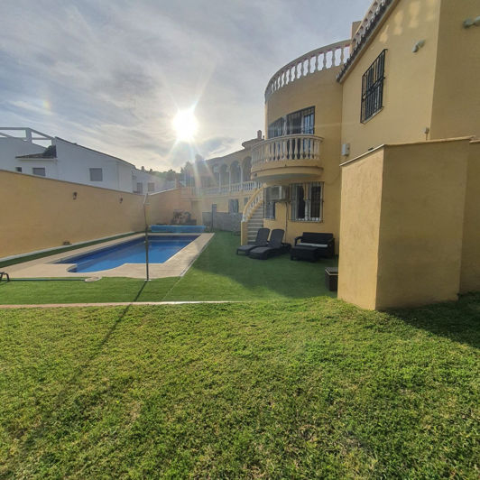 Image No.5-6 Bed Villa for sale