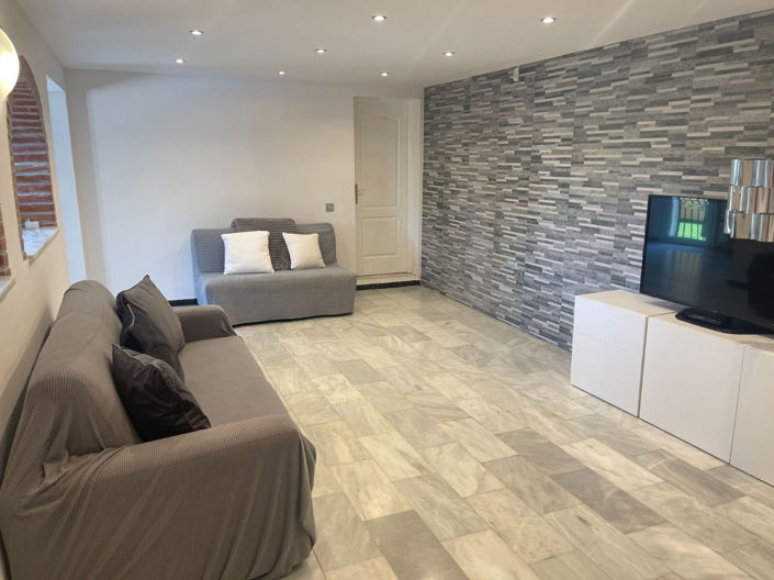 Image No.8-6 Bed Villa for sale