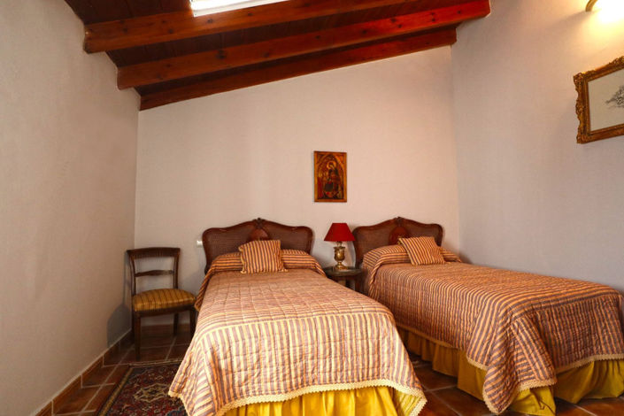 Image No.19-2 Bed Apartment for sale