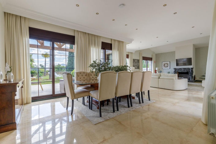 Image No.5-5 Bed Villa for sale