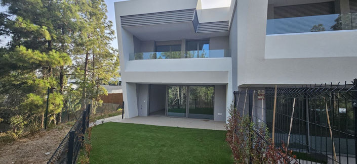 Image No.13-3 Bed Townhouse for sale