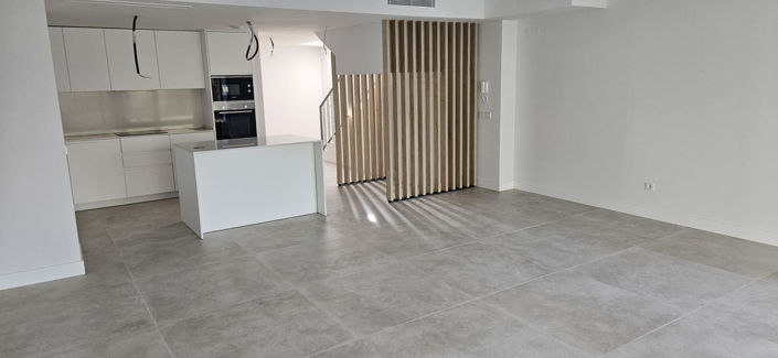 Image No.14-3 Bed Townhouse for sale