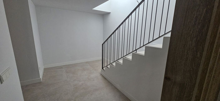 Image No.16-3 Bed Townhouse for sale