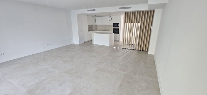 Image No.17-3 Bed Townhouse for sale