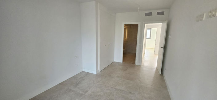 Image No.25-3 Bed Townhouse for sale