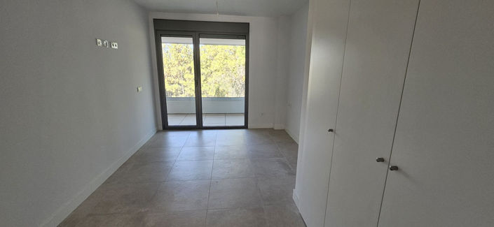 Image No.27-3 Bed Townhouse for sale