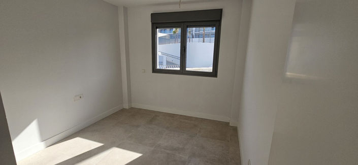 Image No.29-3 Bed Townhouse for sale