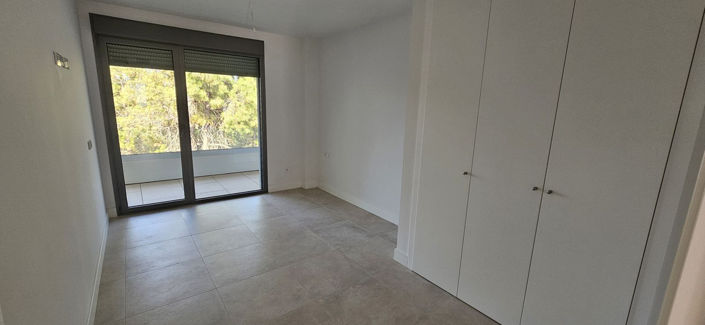 Image No.30-3 Bed Townhouse for sale