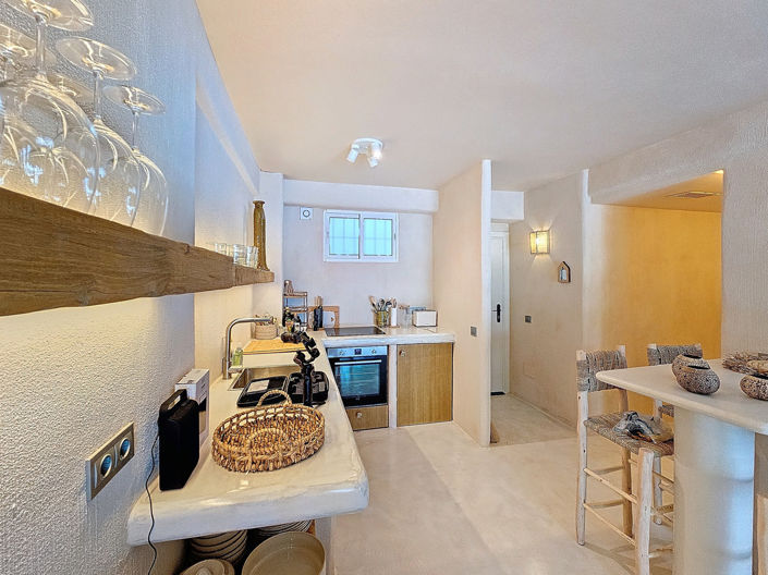 Image No.16-2 Bed Apartment for sale