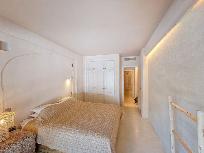 Image No.19-2 Bed Apartment for sale