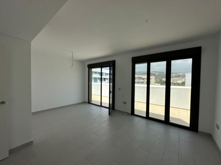 Image No.8-3 Bed Penthouse for sale