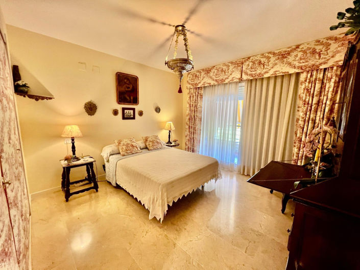 Image No.17-4 Bed Duplex for sale