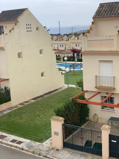 Image No.4-4 Bed Townhouse for sale